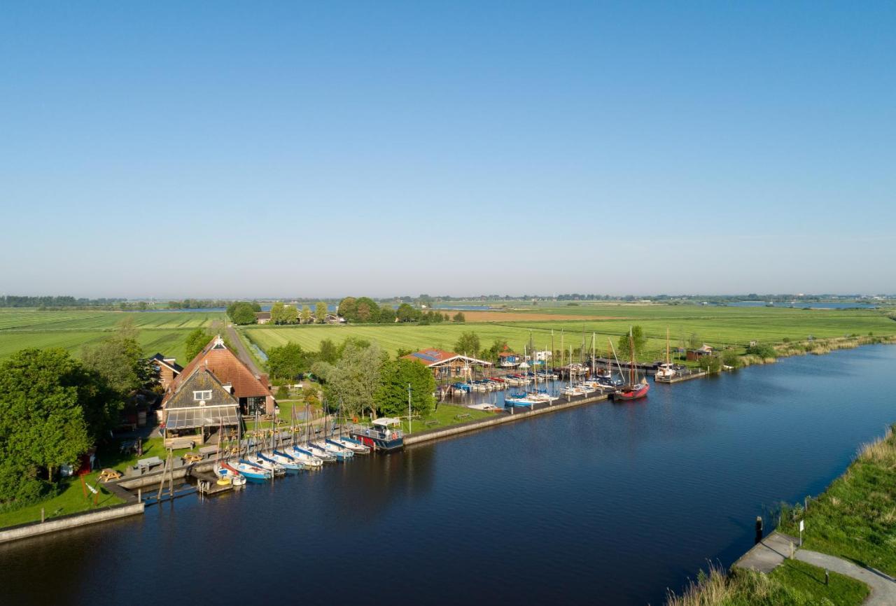Rufus Aan Het Water Bed and Breakfast Boornzwaag over de Wielen Exteriör bild